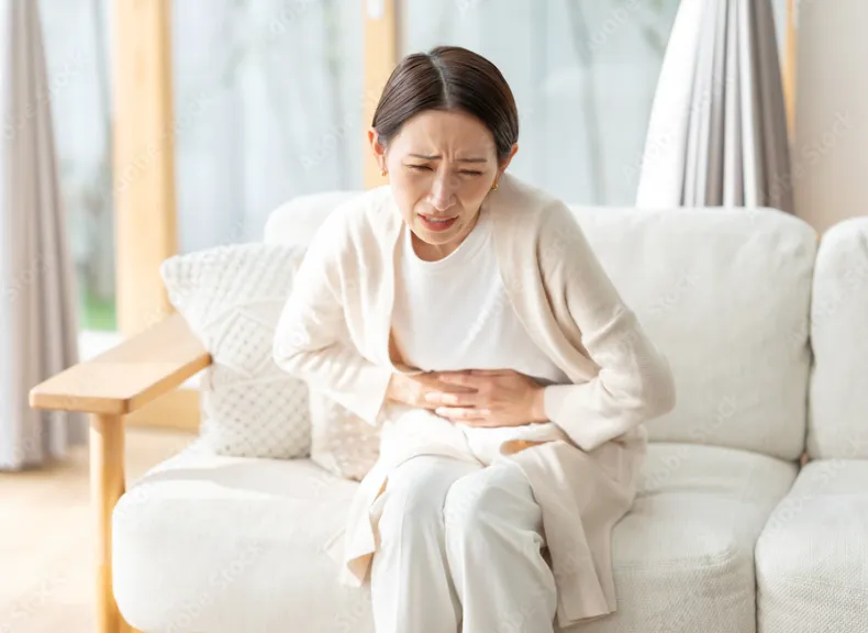 更年期の腹痛原因と対策法